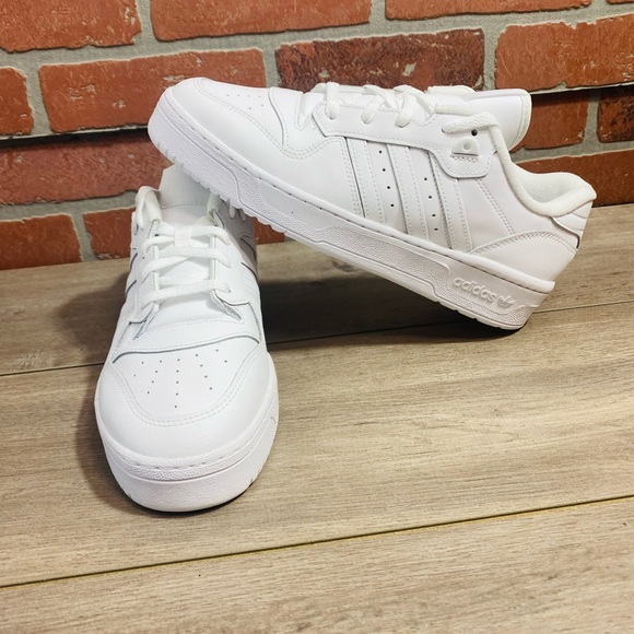 adidas Men's Rivalry Low Shoes size 10 no box - Picture 3 of 13